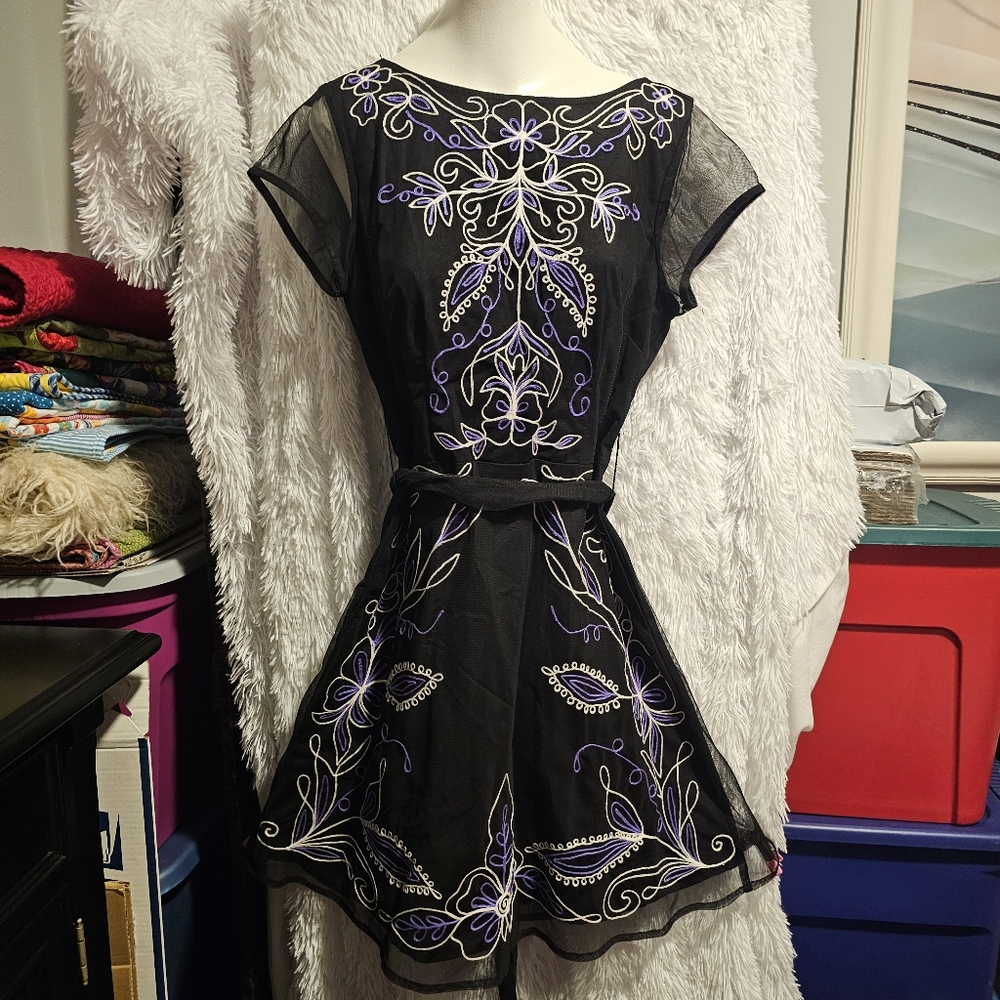 Eshakti Filigree Embroidery Embelished Tulle Overlay Poplin Dress Size 8 Pockets - Picture 3 of 15
